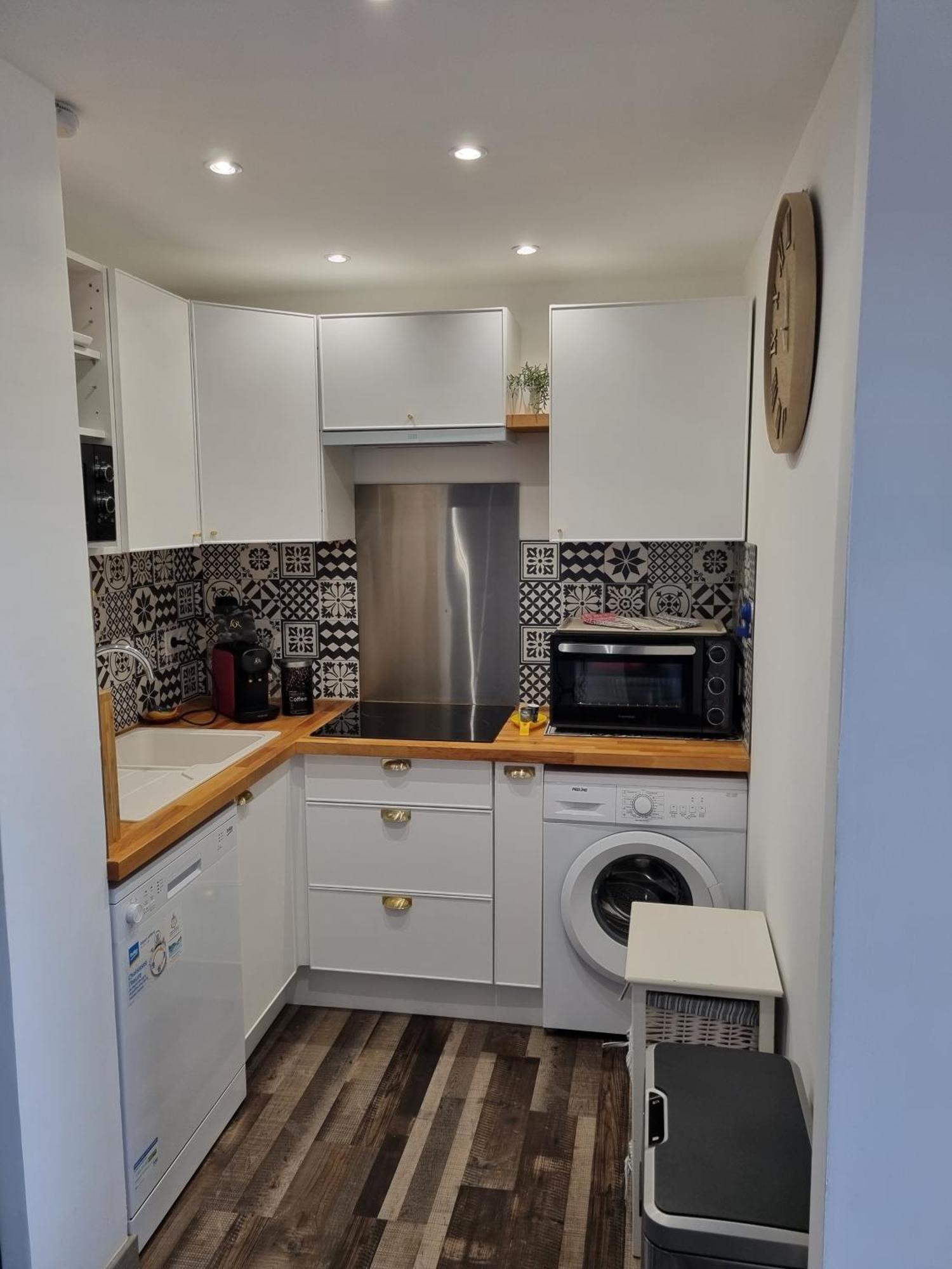 Superbe T2 Tout Confort 3 Etoiles, Entierement Renove Avec Piscine, Parking, Clim, Wifi, Netflix La Grande-Motte Kültér fotó