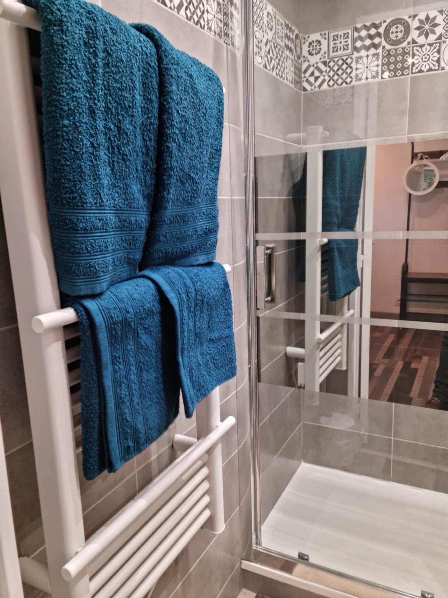 Superbe T2 Tout Confort 3 Etoiles, Entierement Renove Avec Piscine, Parking, Clim, Wifi, Netflix La Grande-Motte Kültér fotó